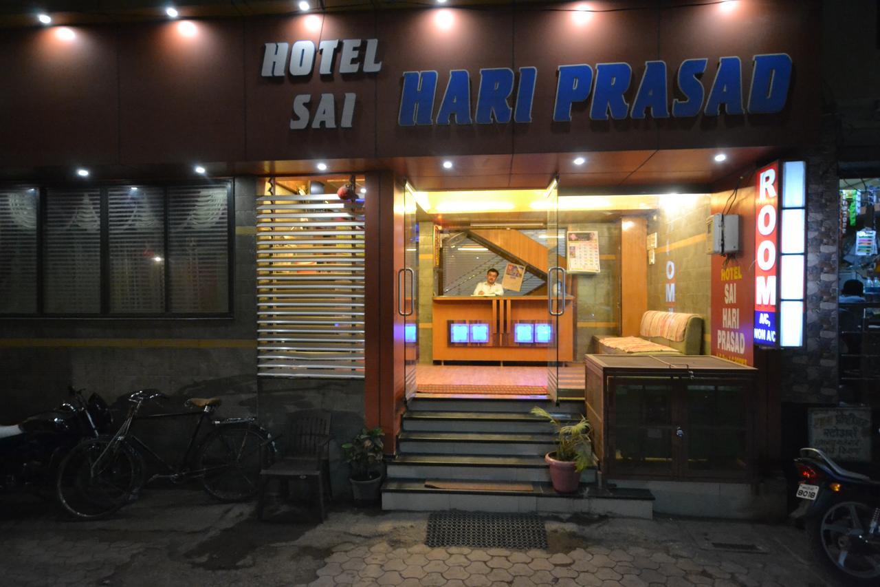 Hotel Sai Hari Prasad 쉬르디 외부 사진