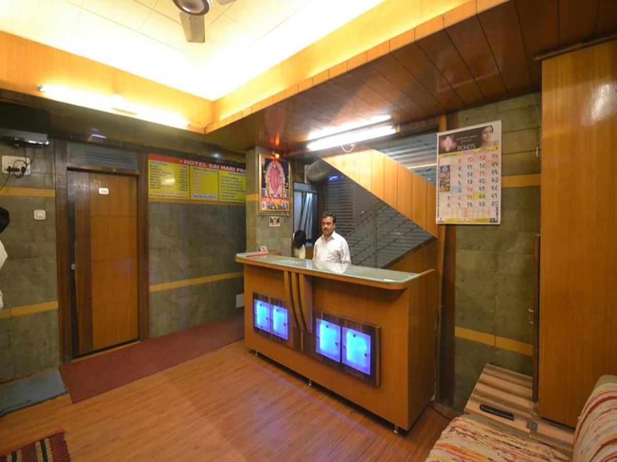 Hotel Sai Hari Prasad 쉬르디 외부 사진
